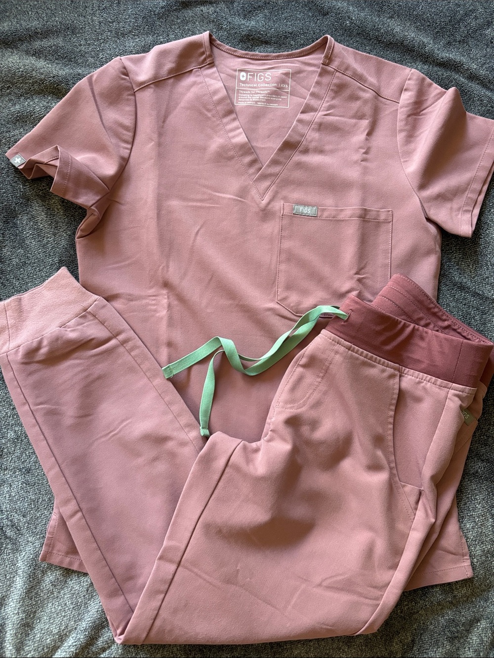 FIGS Mauve Pink Scrub Set with Mint Accent